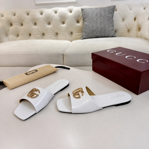 Gucci Double G Slide Sandals In White Nappa Leather - Image 4