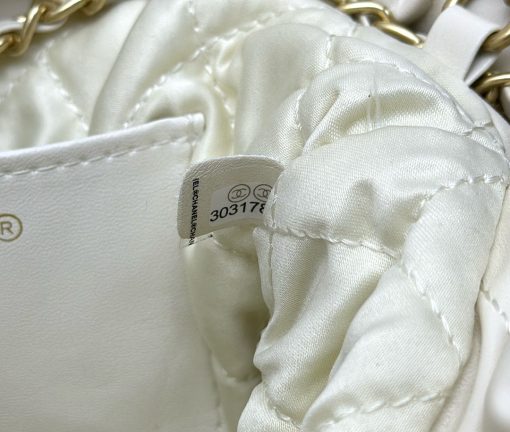Chanel Hobo Women's Shoulder Bag White 22 Small - Image 4