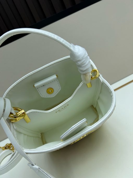 Prada Embroidered Floral Raffia Shoulder Bag In White - Image 3