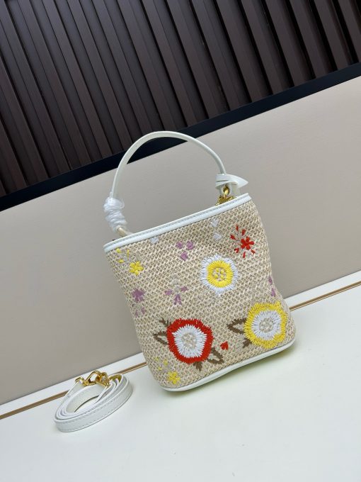 Prada Embroidered Floral Raffia Shoulder Bag In White - Image 7