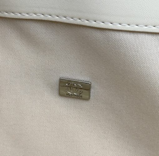 Chanel Large Shopping Tote Bag Beige Raffia And White Lambskin Light Gold Hardware - Image 3
