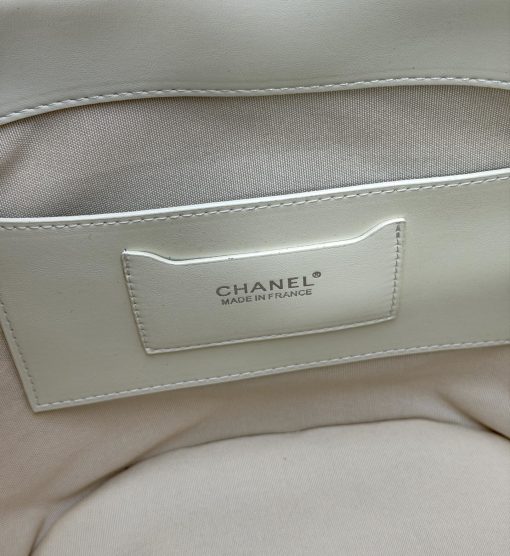Chanel Large Shopping Tote Bag Beige Raffia And White Lambskin Light Gold Hardware - Image 4