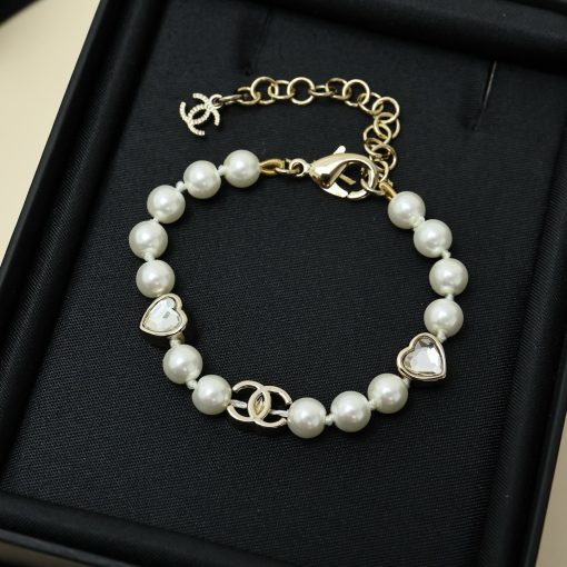 Chanel 25B Double C Heart Pearl Bracelet - Image 6