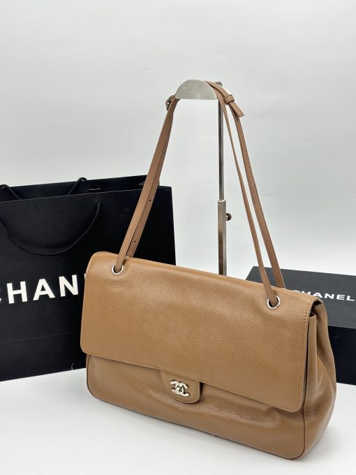 Chanel Maxi "Souplissimo" Large Flap Bag Light Brown Caviar Silver Hardware - Image 6