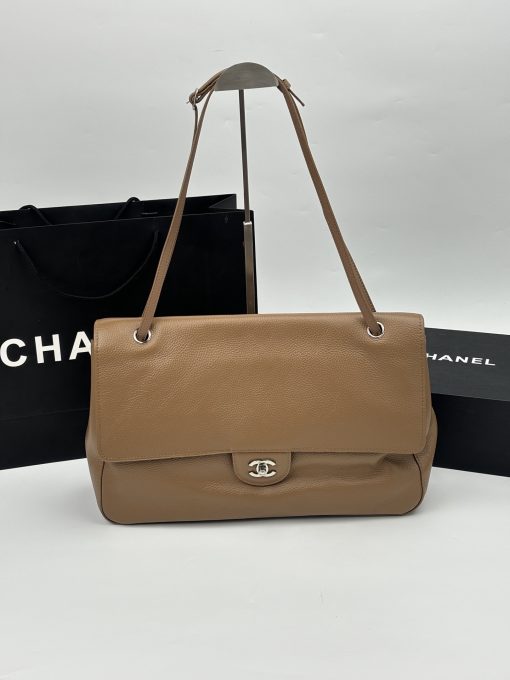 Chanel Maxi "Souplissimo" Large Flap Bag Light Brown Caviar Silver Hardware - Image 9