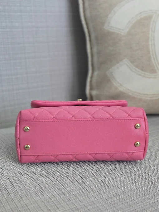 Chanel Light Pink Caviar Quilted Lizard Embossed Coco Handle Small - Image 4