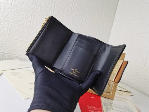 Louis Vuitton Knows Dauphine Wallet M68725 - Image 5
