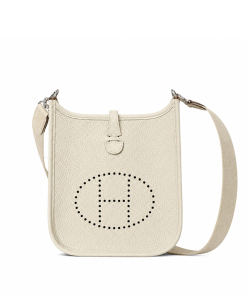Hermes Evelyne 23 Poche III Taurillon Clemence Bag In Craie