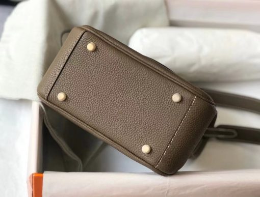 Hermes Mini 19Cm Lindy Taurillon Clemence Etoupe With Gold Hardware - Image 8