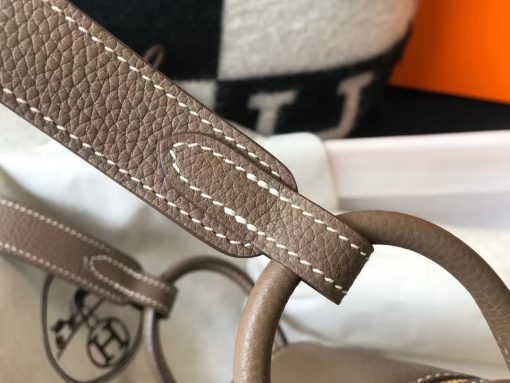 Hermes Mini 19Cm Lindy Taurillon Clemence Etoupe With Gold Hardware - Image 7