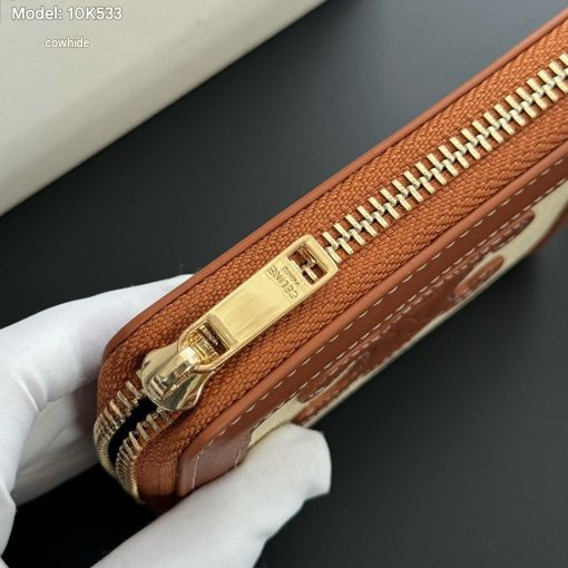 CELINE Cuir Triomphe Compact Zipped Wallet - Image 5