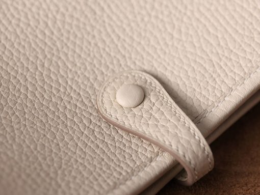 Hermès Evelyne 23 III Taurillon Clemence Craie Gold Hardware - Image 9